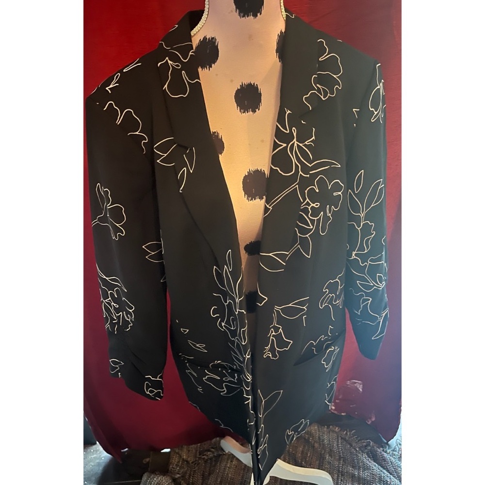 Business Casual Abstract Floral Patterned Suit Blazer - Picture 1 of 5